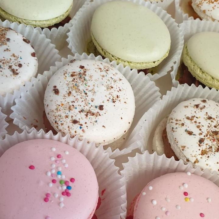 Les macarons s’invitent dans les mariages.